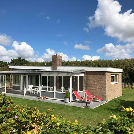 Schoenes Strandopgang In Julianadorp By Interhome *