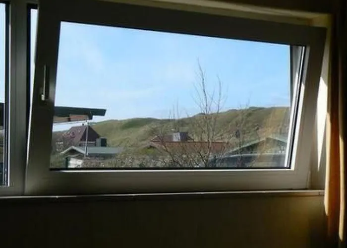 Schoenes Strandopgang In Julianadorp By Interhome Julianadorp