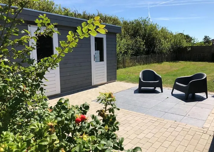 Schoenes Strandopgang In Julianadorp By Interhome Feriehus