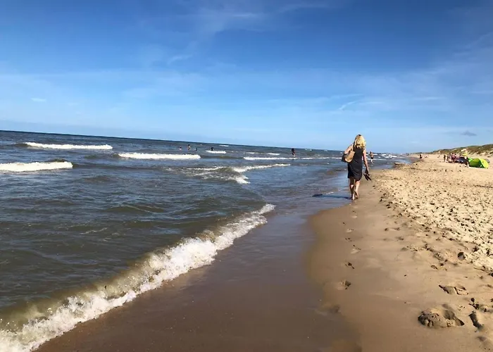 Schoenes Strandopgang In Julianadorp By Interhome Feriehus