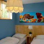 Nyaraló Schoenes Strandopgang In By Interhome